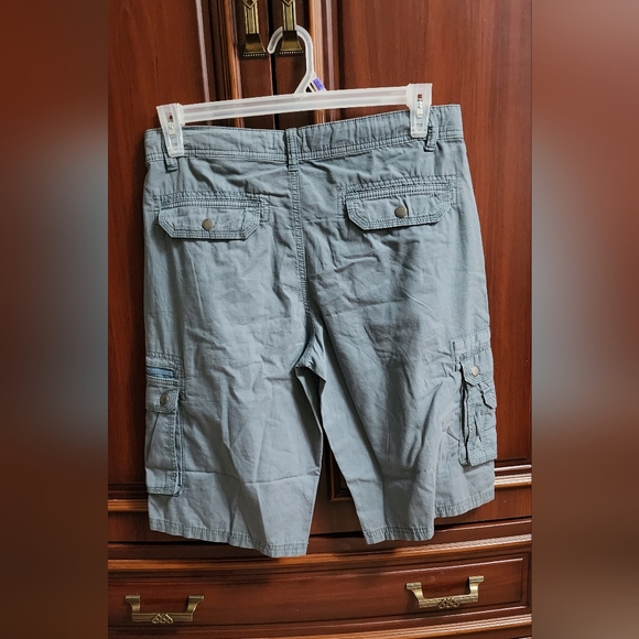 iJeans Men’s Fabrice Cargo Shorts Size 30" Color: Grayish Blue - Picture 2 of 7